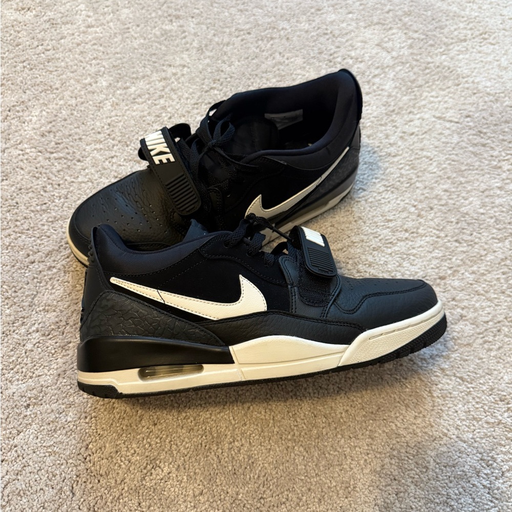 Air Jordan Legacy 312 Low Men's Sneakers Size 9.5 Black and White